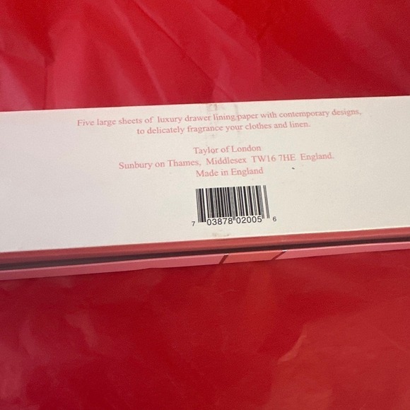 Taylor of London drawer Lining paper - Picture 2 of 3